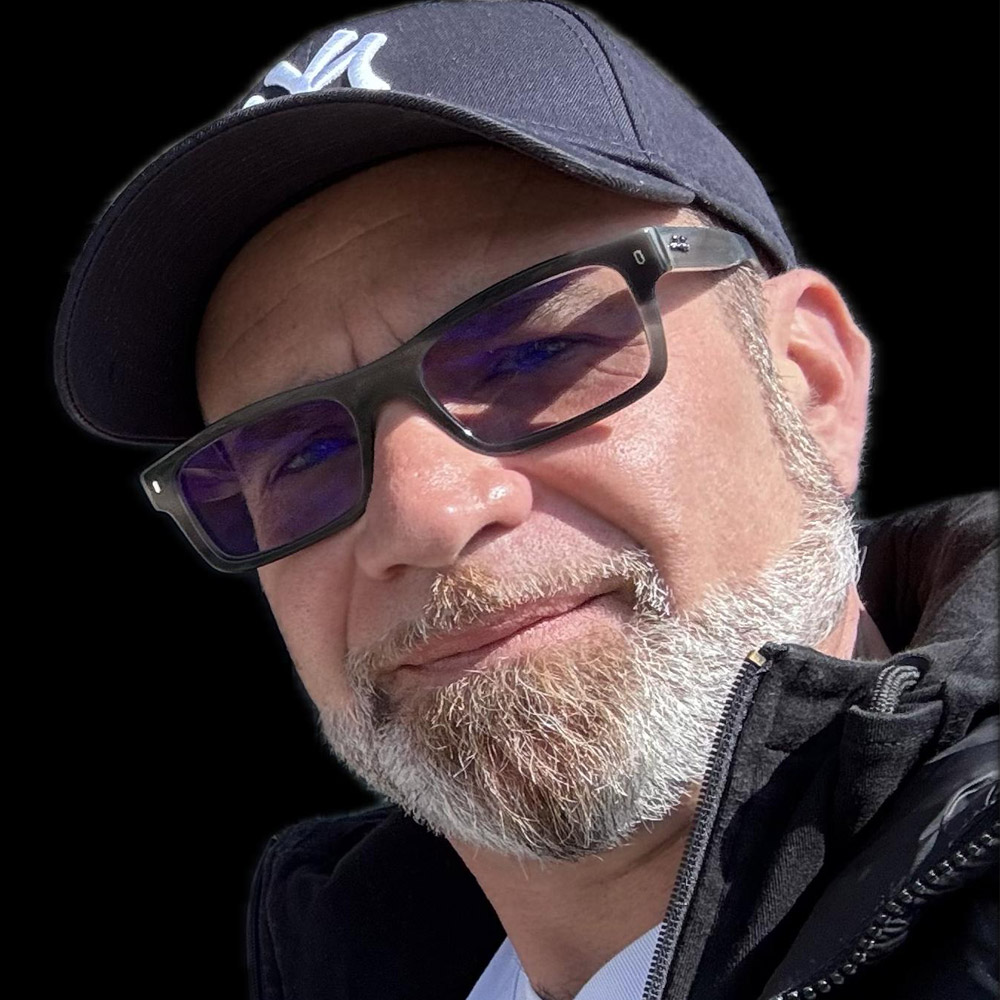 Photo de Marc Orione - Conseils en informatique – Projet Web – Webmarketing – Systèmes et réseaux – IA et automatisation